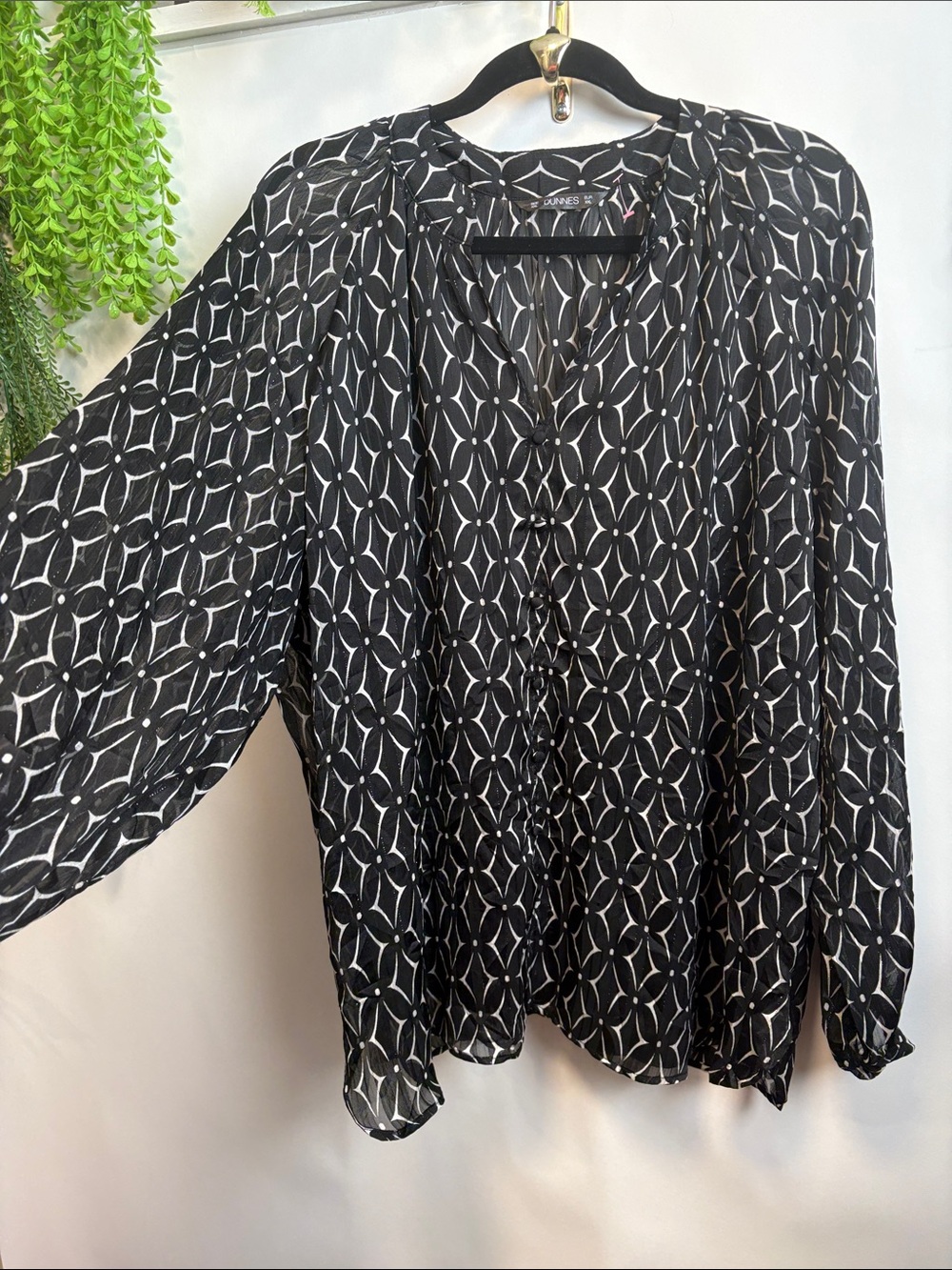 Annex Black Geometric V-Neck Blouse